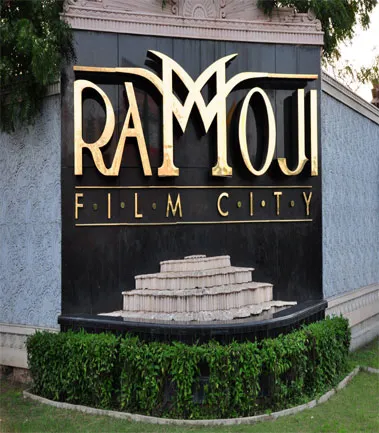 Ramoji Film City Tour including Lunch, Hyderabad