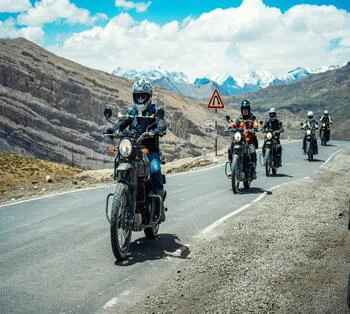 Adventure tour to Ladakh with Turtuk Valley